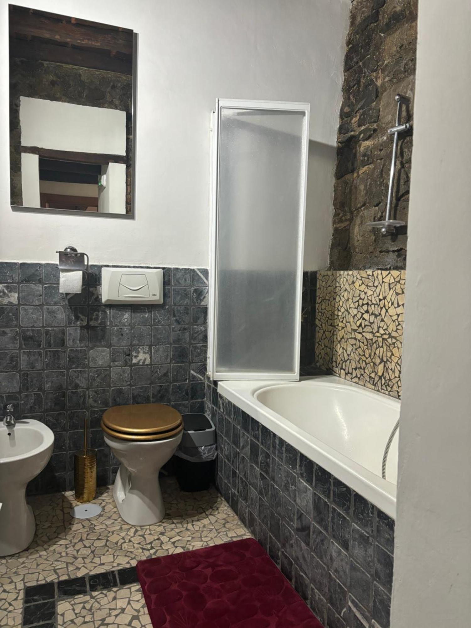 Sp Golden House * Bracciano (Rome)
